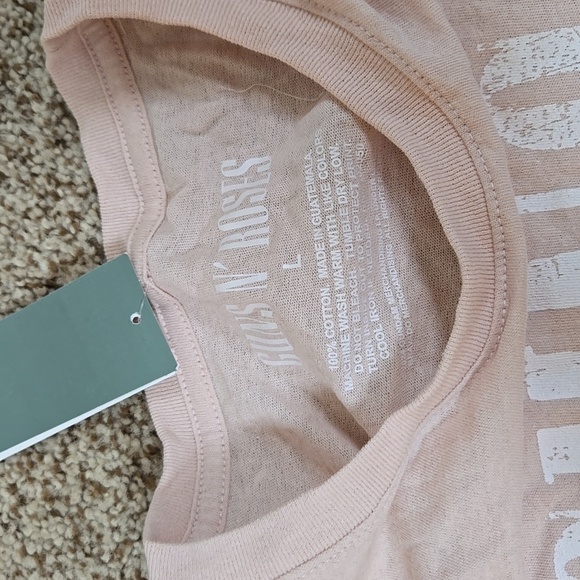 Pink Guns N' Roses Graphic T-Shirt - Picture 3 of 3